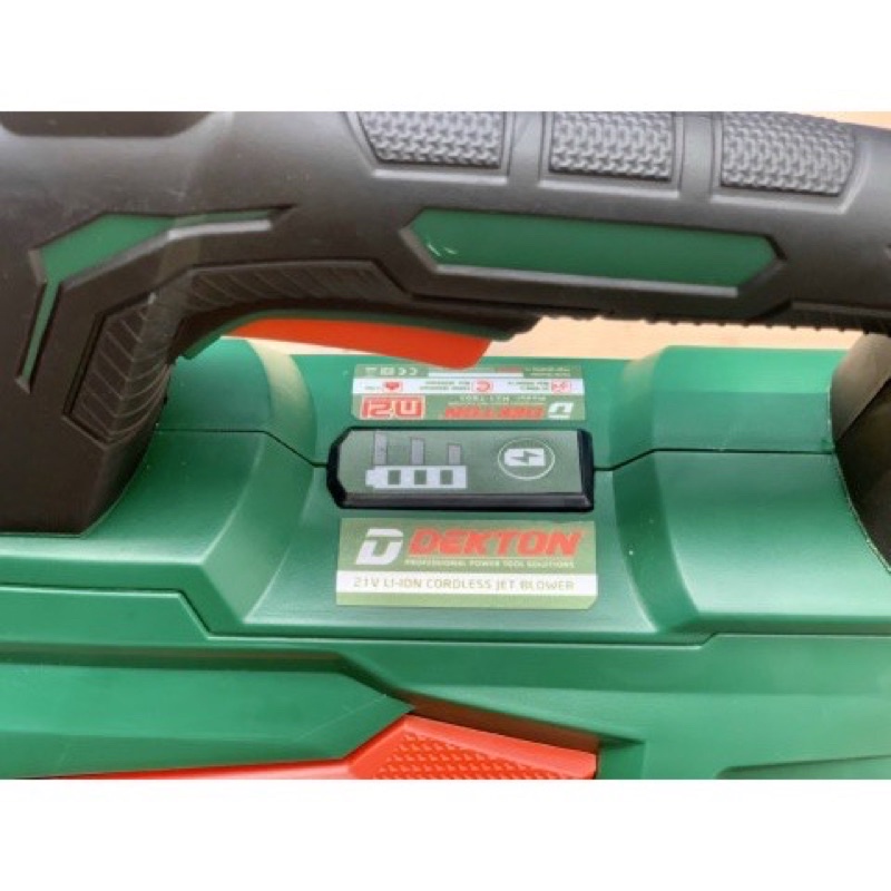 Thân Máy Thổi Lá dekton M21 TB02