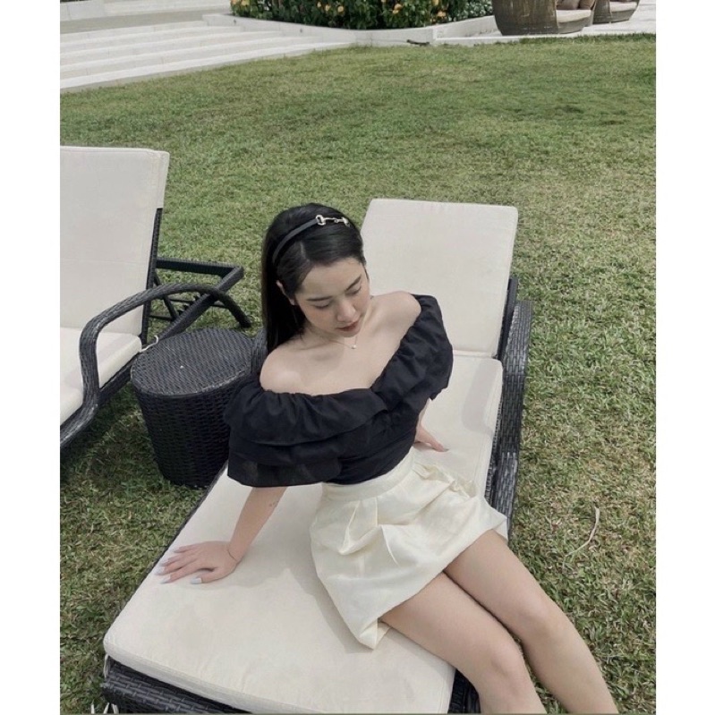 SET ÁO KIỂU CROPTOP NHÚN BÈO TẦNG KÈM CHÂN VÁY