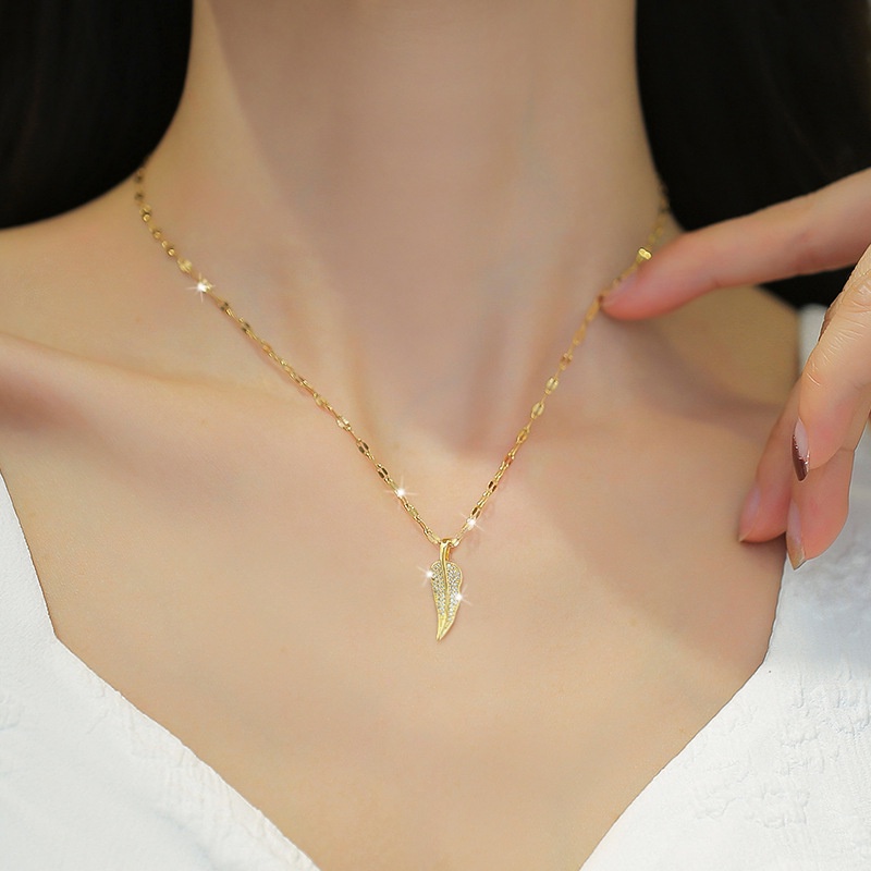 Dây Chuyền Thép Titan Nhẹ Dát Vàng Sang Trọng Cho Nữ Giới