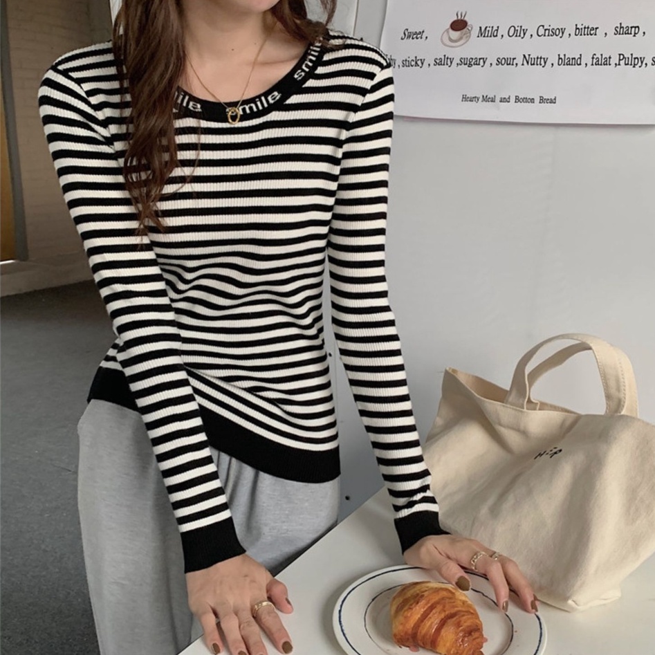 【ZHELIHANGFEI】Áo Dệt Kim Tay Dài Thêu Chữ Cá Tính Trẻ Trung Hợp Thời Trang