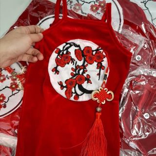 Váy yếm nhung cho bé gái