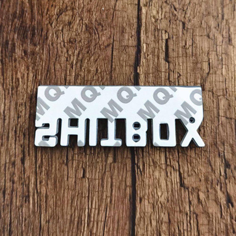 Miếng Dán Trang Trí Đuôi Xe Hơi Họa Tiết DARNELL 3D Độc Đáo Thời Trang