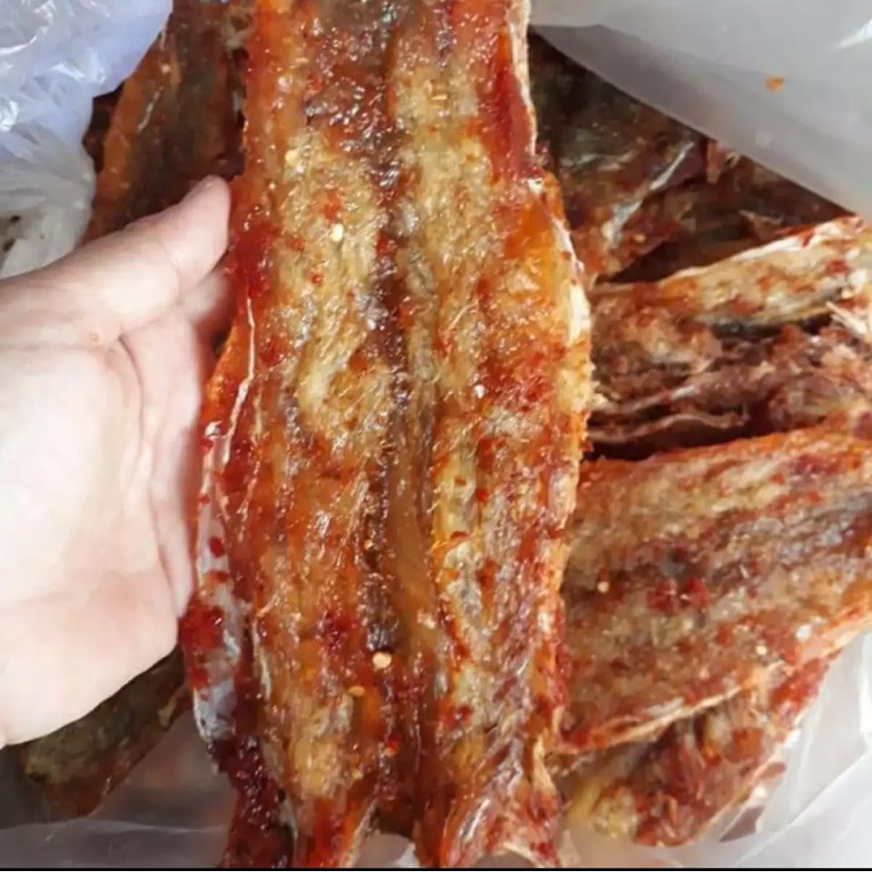 Khô cá mối tẩm ,đặc sản Cà Mau.Thịt dày dẻo ngon tẩm ướp gia vị rất vừa ăn Thiên Tú Store chuyên hải sản khô