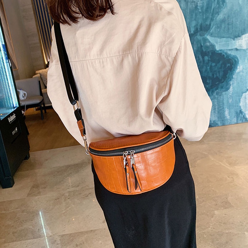 Túi đeo vai JASMIN NOIR với kết cấu màu trơn phong cách mùa xuân mới thời trang cho nữ