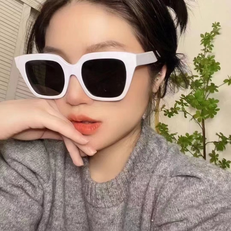 Kính Chống Nắng Gọng Vuông Họa Tiết Da Báo Nâu Thời Trang Hàn Quốc Cổ Điển