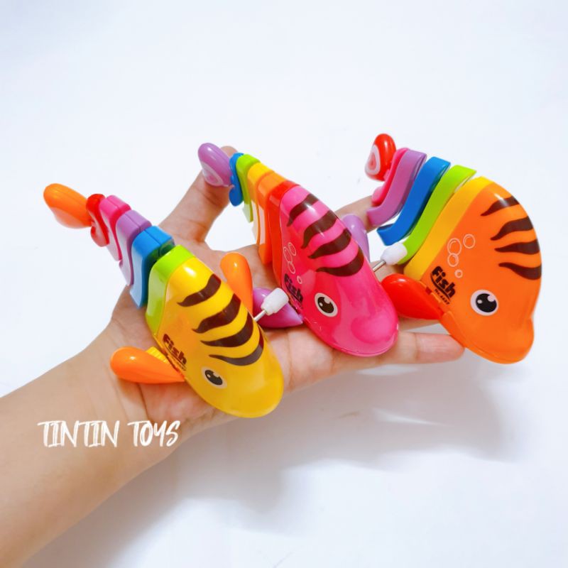 Đồ chơi cá 7 màu chạy dây cót siêu dễ thương