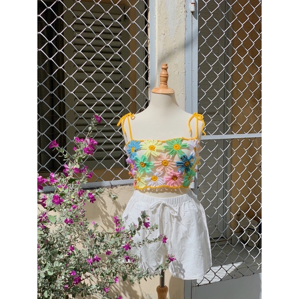 Áo croptop móc len hoa MADEBYTIM