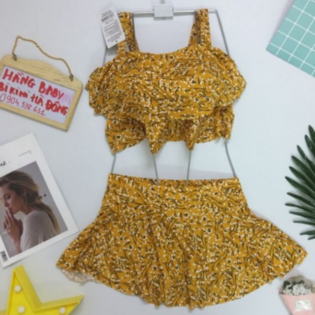 Bộ váy bơi 2 mảnh hoa nhí vàng | BigBuy360 - bigbuy360.vn