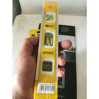Ni vô 20cm  thước thăng bằng