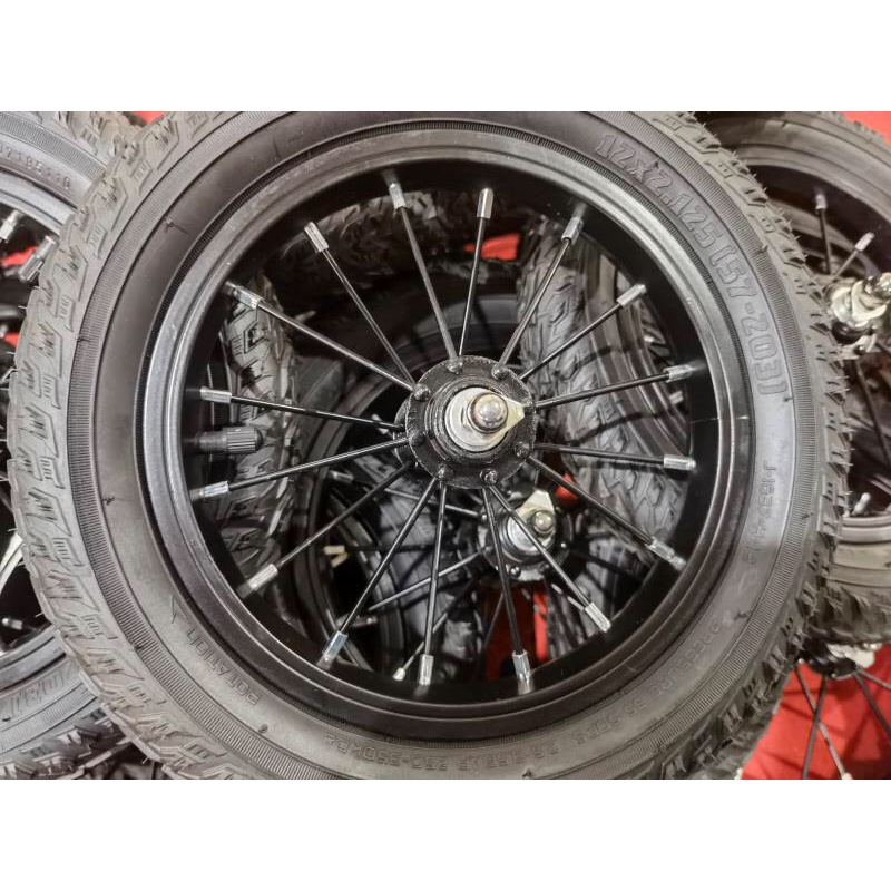 Bánh hơi xe thăng bằng, xe đạp