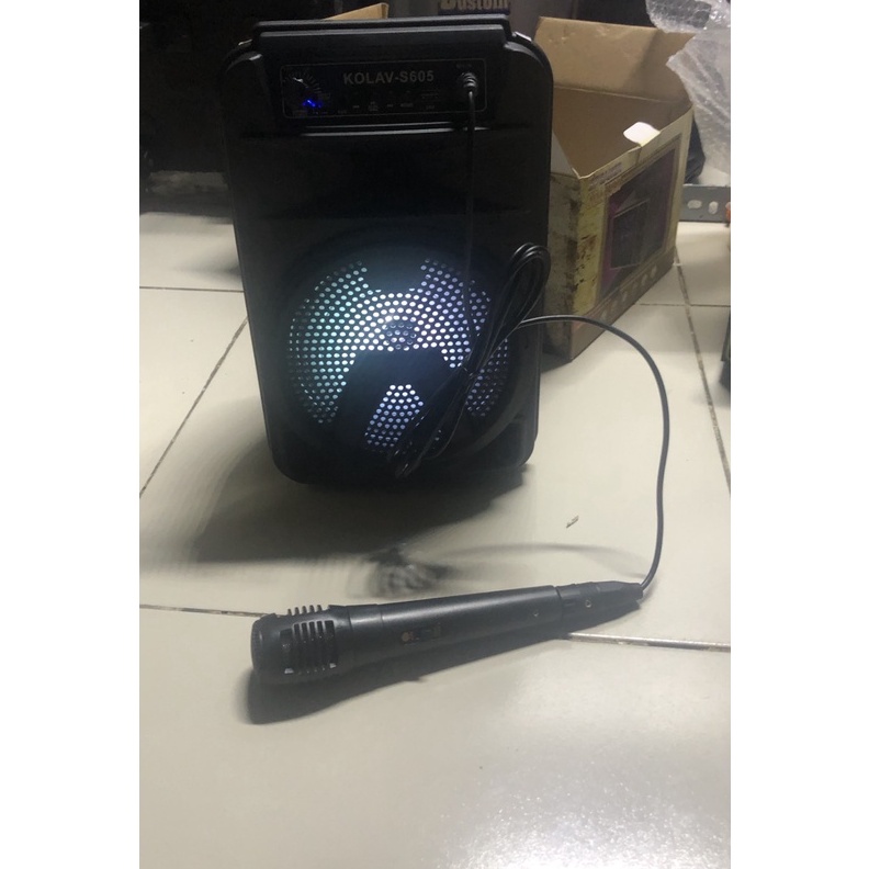 Tặng   2 mic karaoke  âm thanh  lớn   Loa Kẹo Kéo Karaoke Bluetooth Mini