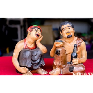 Tiểu cảnh sân vườn: Tượng gốm Chí phèo- Thị nở Bát tràng