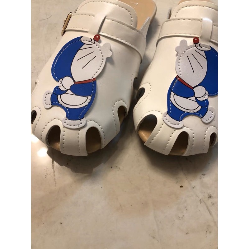 Dép doremon