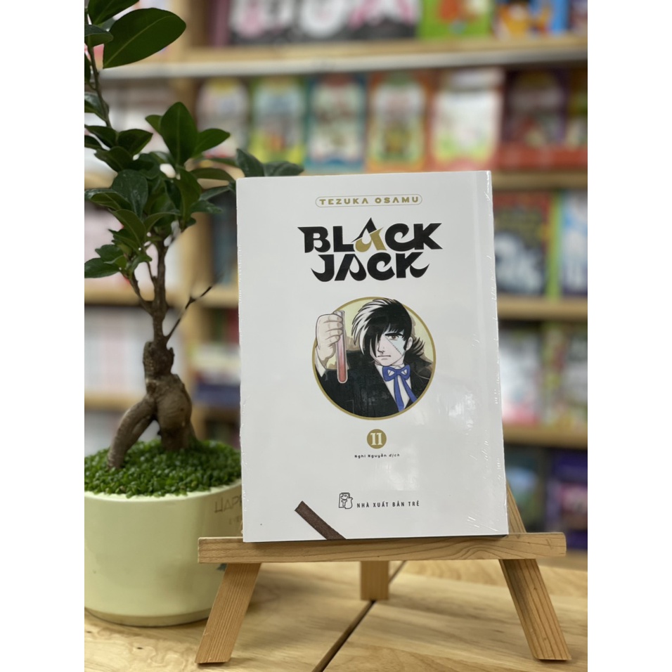 Sách - Blackjack 11 - Tezuka Osamu - Bìa Cứng - Tặng kèm bookmark - Bình Book