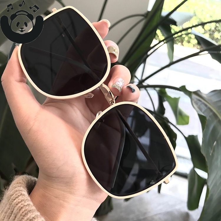 Kính Mát Gọng Kim Loại Tròng Vuông Chống Tia UV400 Phong Cách Retro Thời Trang Cho Nữ