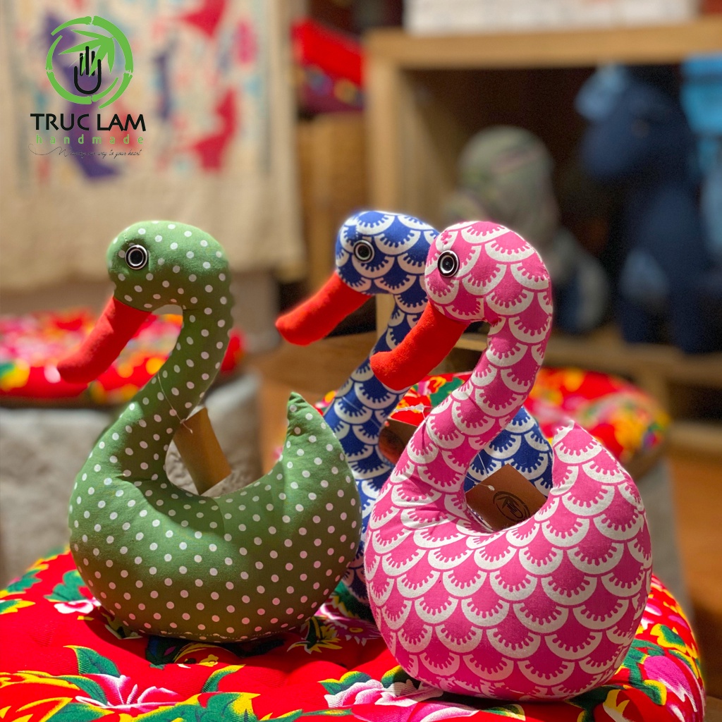 Đồ Chơi Cho Bé Thú Nhồi Bông Hình Con Thiên Nga Vải Hoa Bông Gòn Bông Sạch – Trúc Lâm Handmade