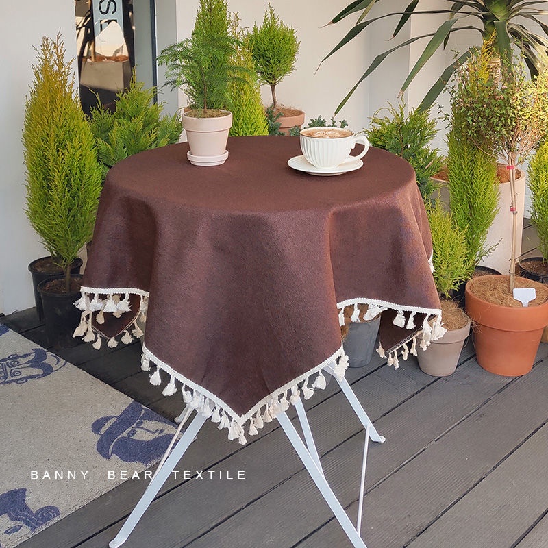 Khăn trải bàn hình vuông bằng vải cotton lanh phối tua rua màu sắc phong cách Bắc Âu