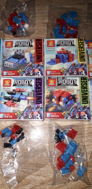 Sét lắp ráp LegoRobot Universer 631 có trên 200 chi tiết bằng nhựa ABS