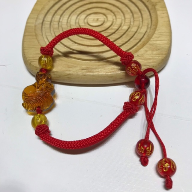 Vòng hồ ly đá lưu ly tết chỉ đỏ