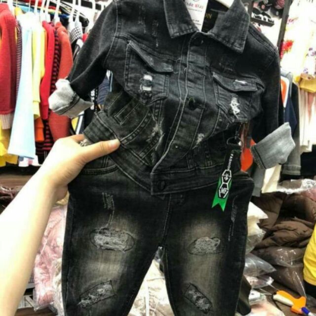 Sét quần áo