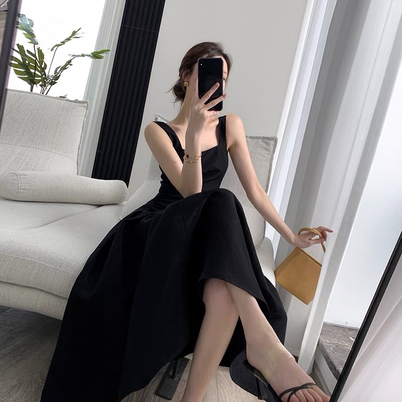 Đầm 2 dây bản to chân váy xếp ly xoè