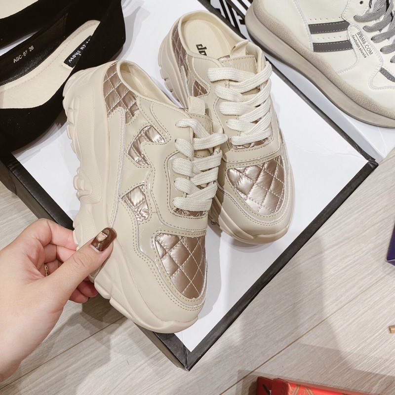 Sục thể thao độn đế trần trám