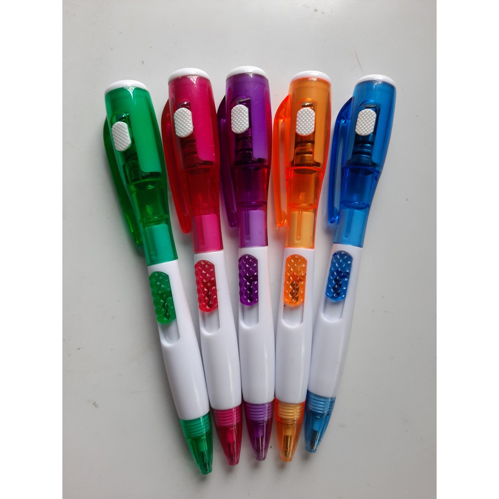 Bút bi viết mực xanh kết hợp đèn pin 2 trong 1 siêu sáng tạo 0.5mmClovershop68