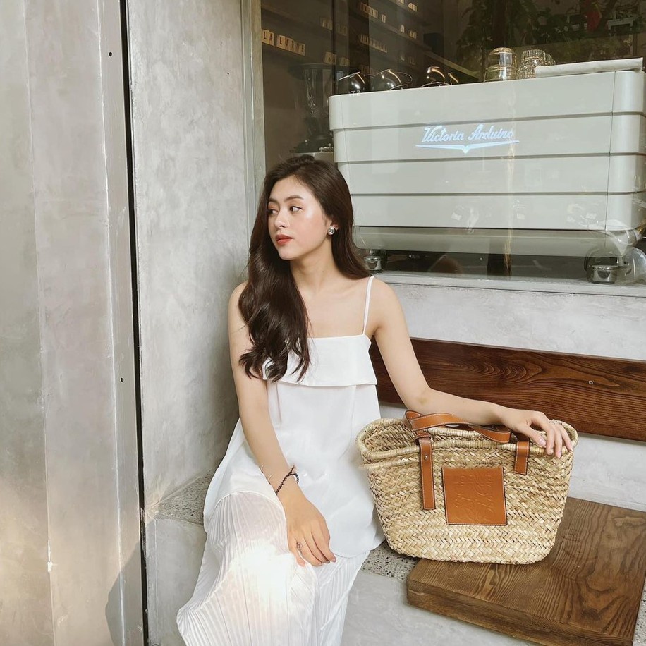 Áo 2 dây xòe oversize form xòe rộng dễ thương