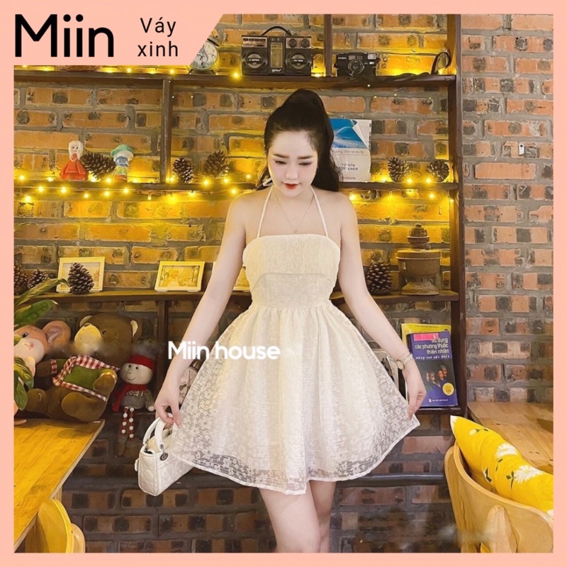 Váy ép hoa nổi cổ yếm nơ lưng