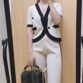 Hàng thanh lý đồng giá từ 80k bán trong live