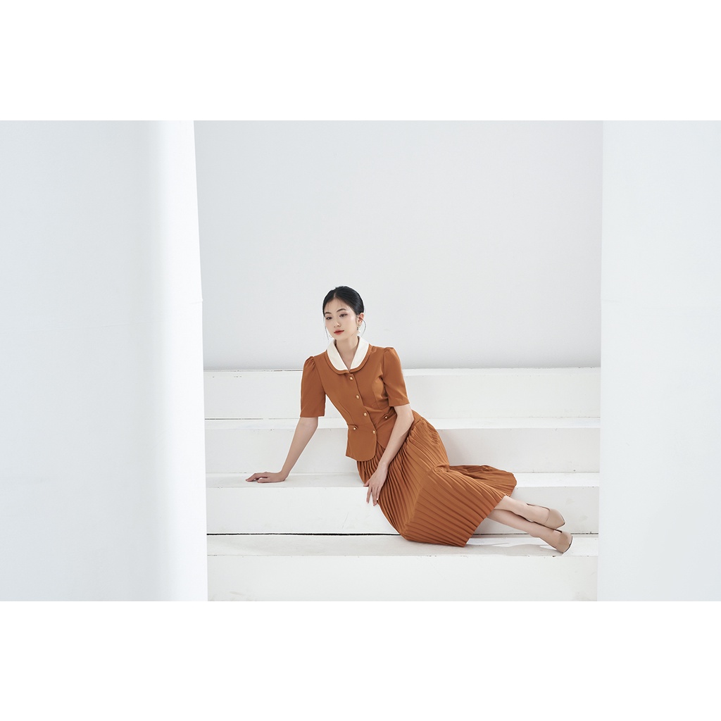 Set sơ mi nữ Lamia Design LUXE015 màu nâu đất phối váy xếp ly thướt tha