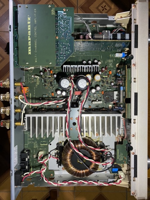 Amply Marantz 8100 sa