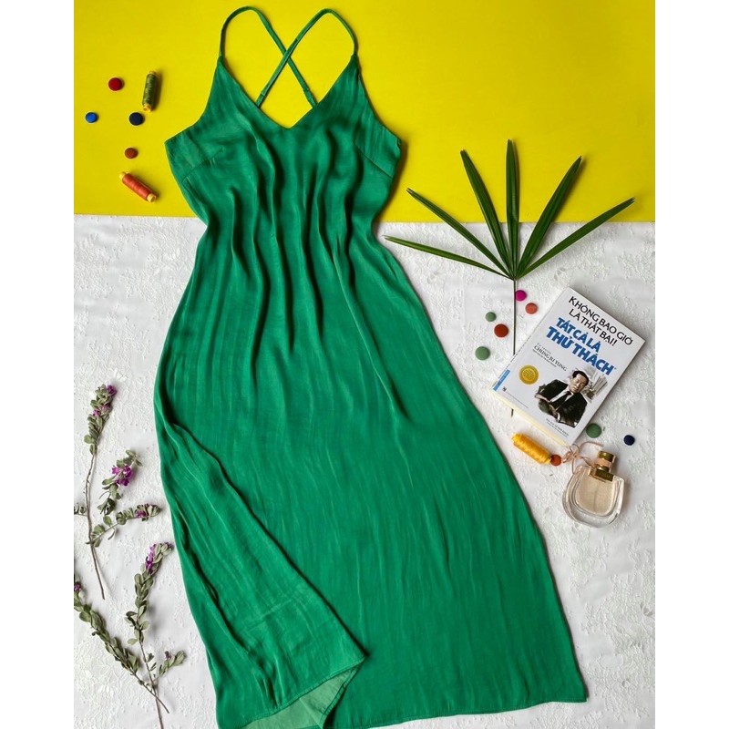 Đầm lụa dây chéo lưng Infashion xanh | BigBuy360 - bigbuy360.vn