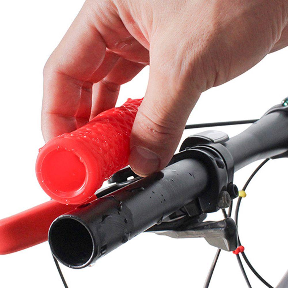 Bọc Tay Lái Xe Đạp Leo Núi Bằng Silicone Chống Trượt Thấm Hút Mồ Hôi