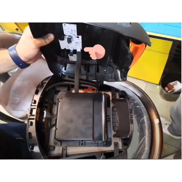 Thay Pin Loa JBL Partybox On The Go