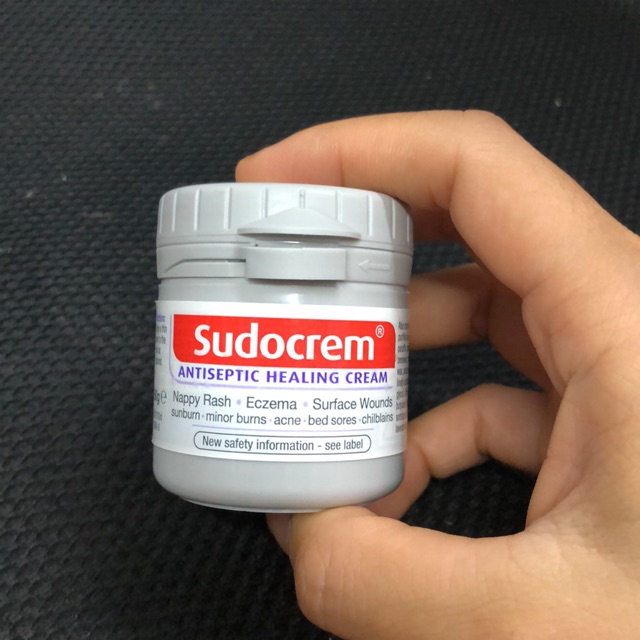 Kem bôi hăm trẻ em Sudocrem