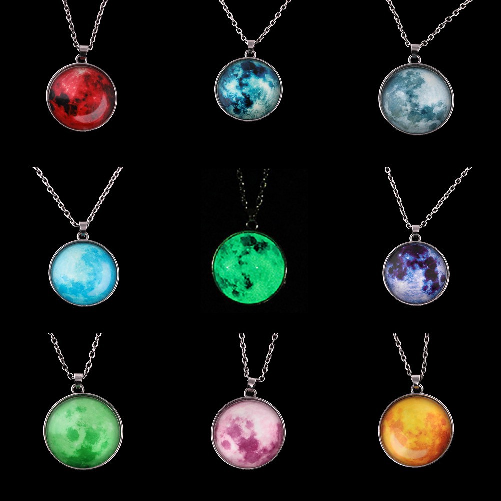 Dây chuyền mặt thiên thạch phát sáng