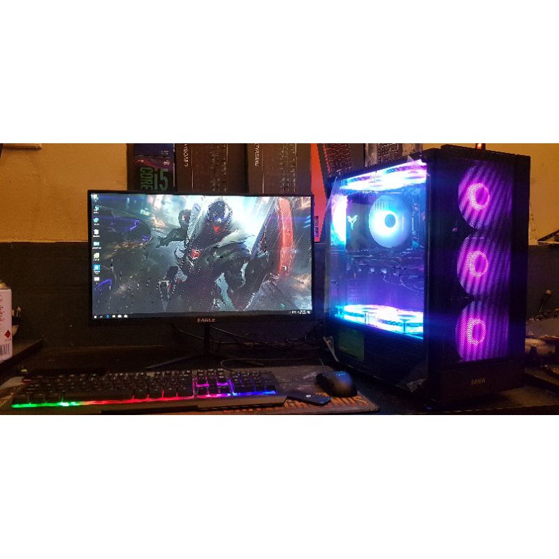 case máy tính chơi game và thiết kế đồ họa làm văn phòng