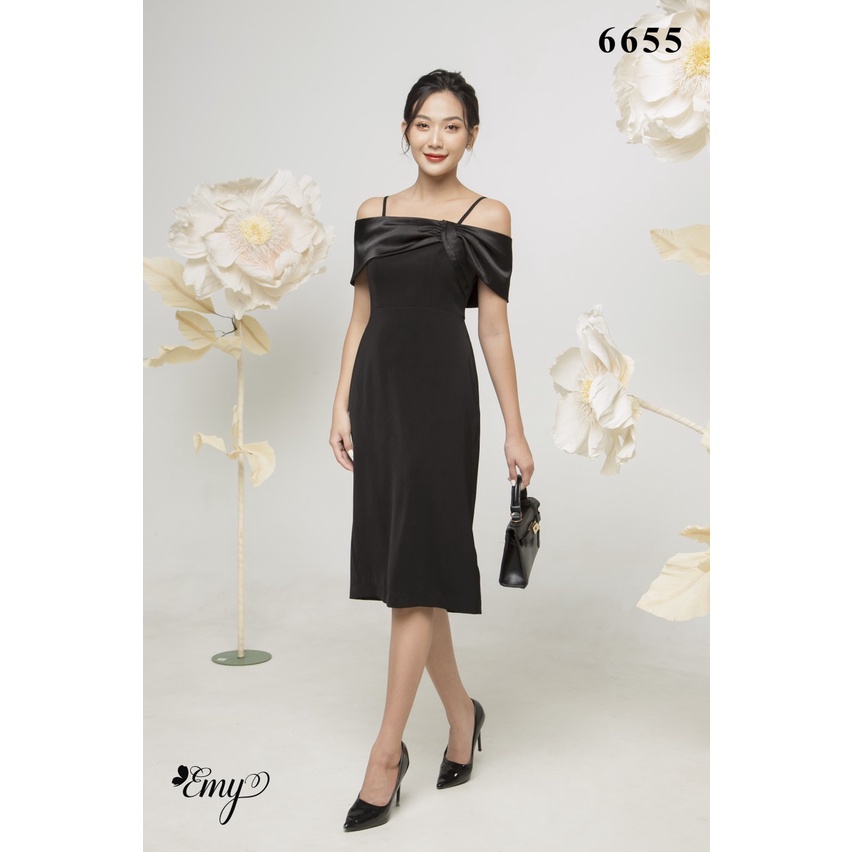 [Mã BMLT35 giảm đến 35K đơn 99K] Đầm EMY EM6655 Body Đen 2 Dây Vai Choàng