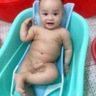 Lưới tắm cho bé