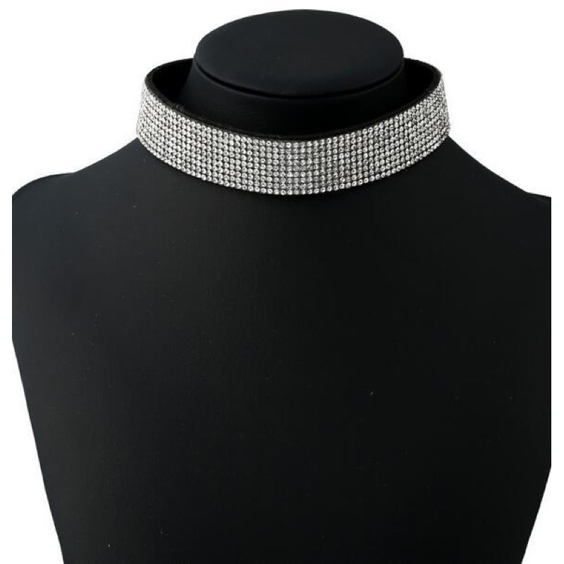 Chocker đá
