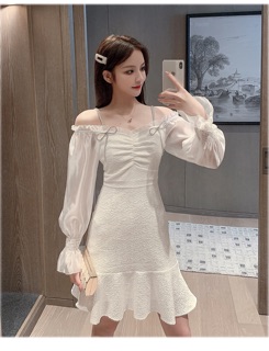 váy ăn cưới , váy hở vai