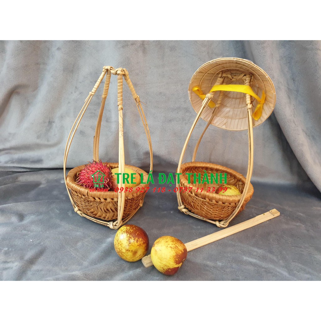 Quang gánh tre trang trí giá rẻ cho nhà hàng quán ăn, gồm 2 thúng 1 đòn, 2 giắng gánh