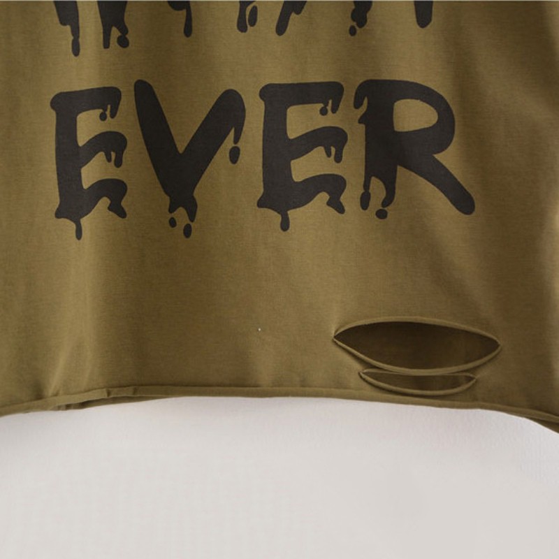 Áo thun tay ngắn phối rách cá tính