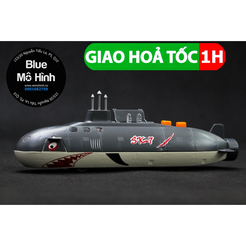 Mô hình tàu ngầm chiến đấu