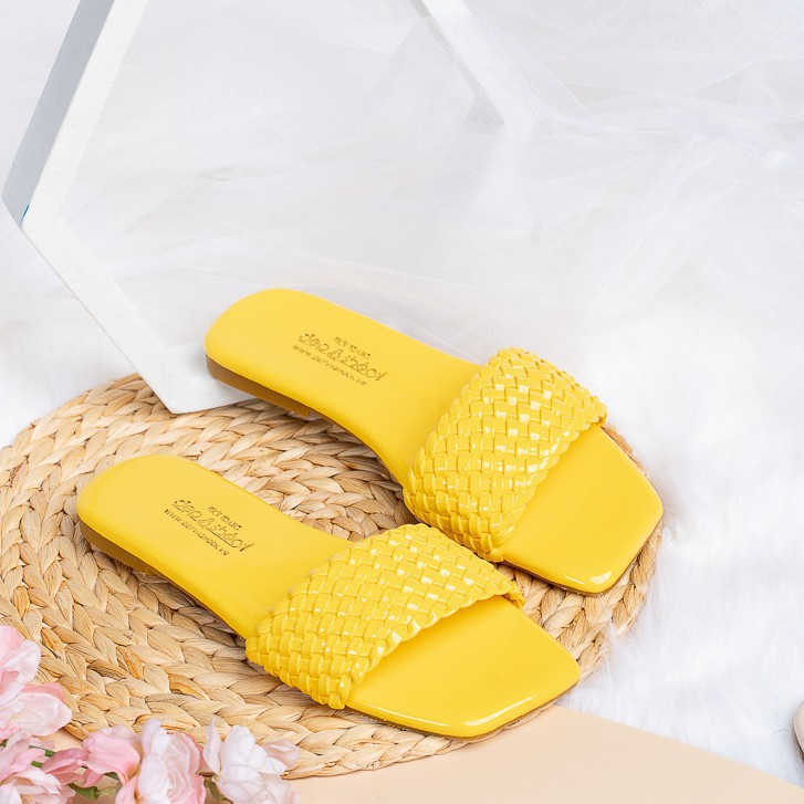 Dép nữ thời trang cao cấp quai ngang đế bệt MS 222