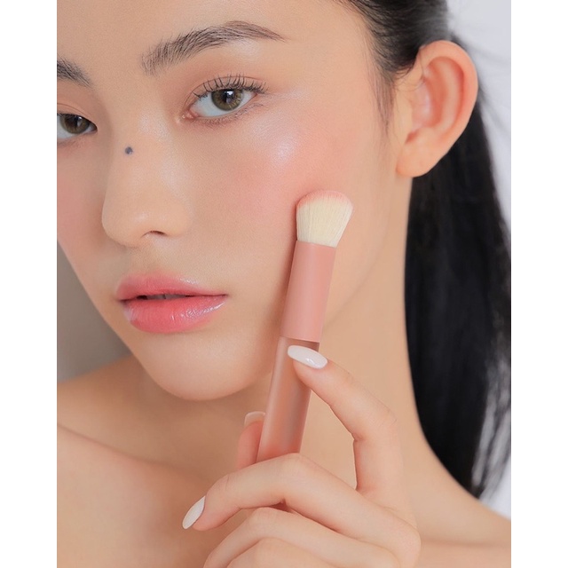 Cọ 3CE tiện lợi gom sale
