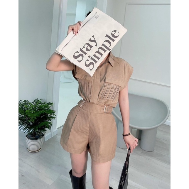 Set áo sát nách có cầu vai kèm short belt