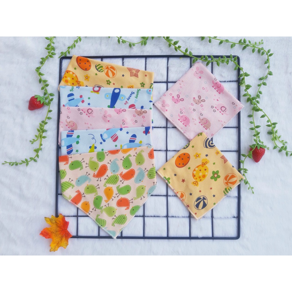 Combo 10 chiếc khăn tam giác cotton quàng cổ 2 nấc khuy bấm cho bé, yếm tam giác cho bé sơ sinh