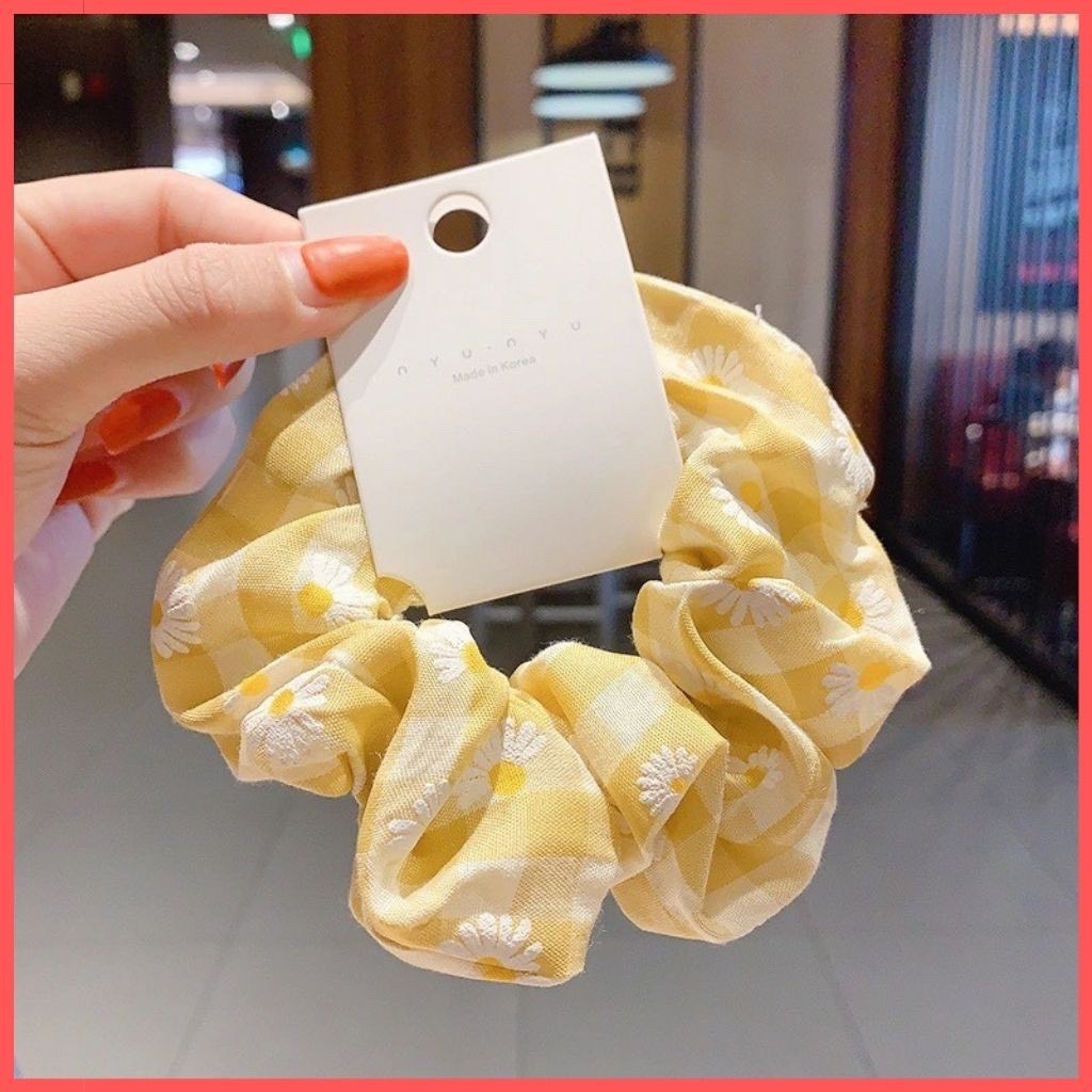 Dây cột tóc Scrunchies Hoa Cúc Caro, Chất Vải mềm mịn, Nhiều màu sắc tươi tắn dễ thương